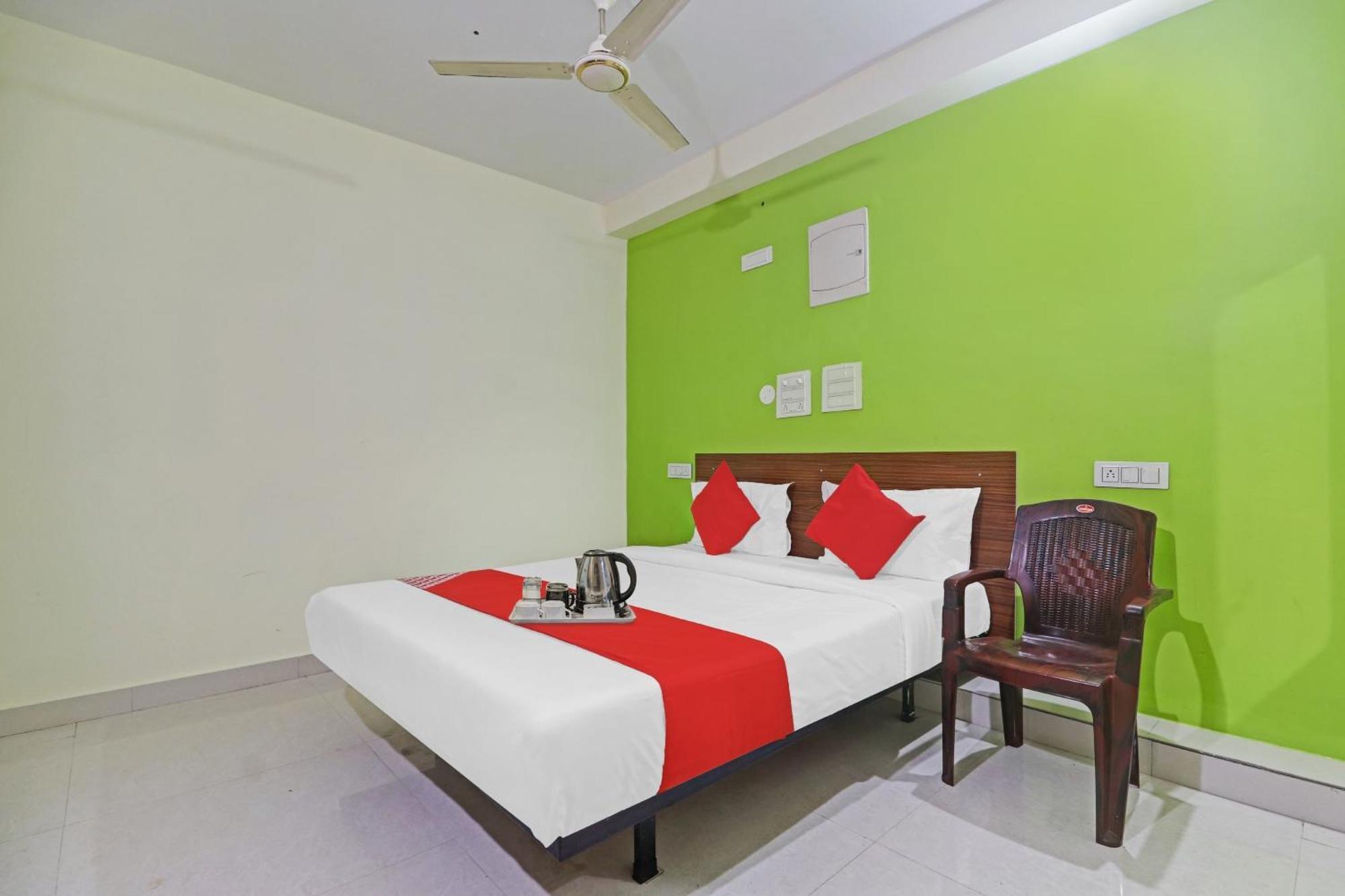 Super Hotel O Dk Reddy Square Hyderabad Eksteriør bilde