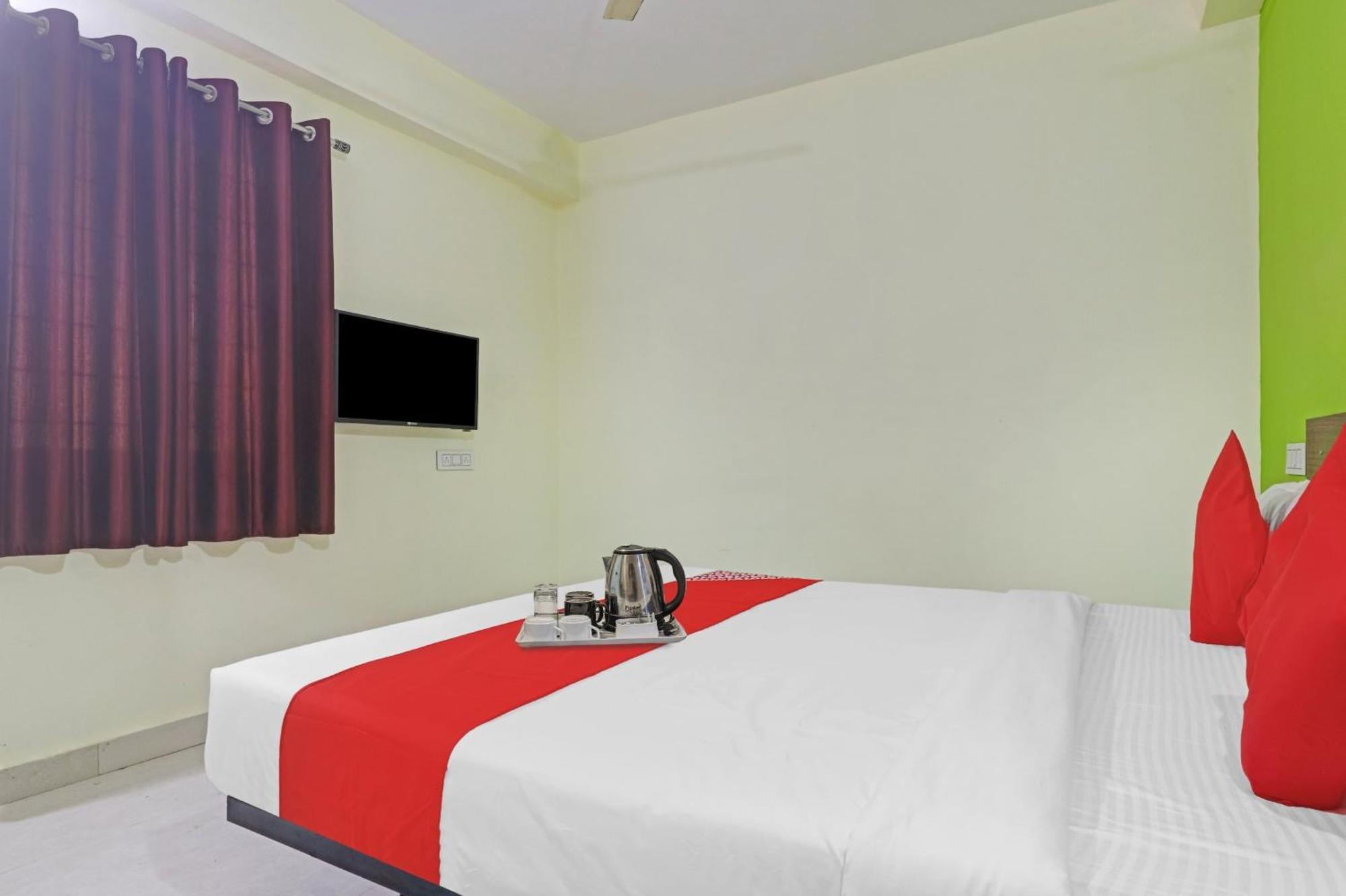 Super Hotel O Dk Reddy Square Hyderabad Eksteriør bilde