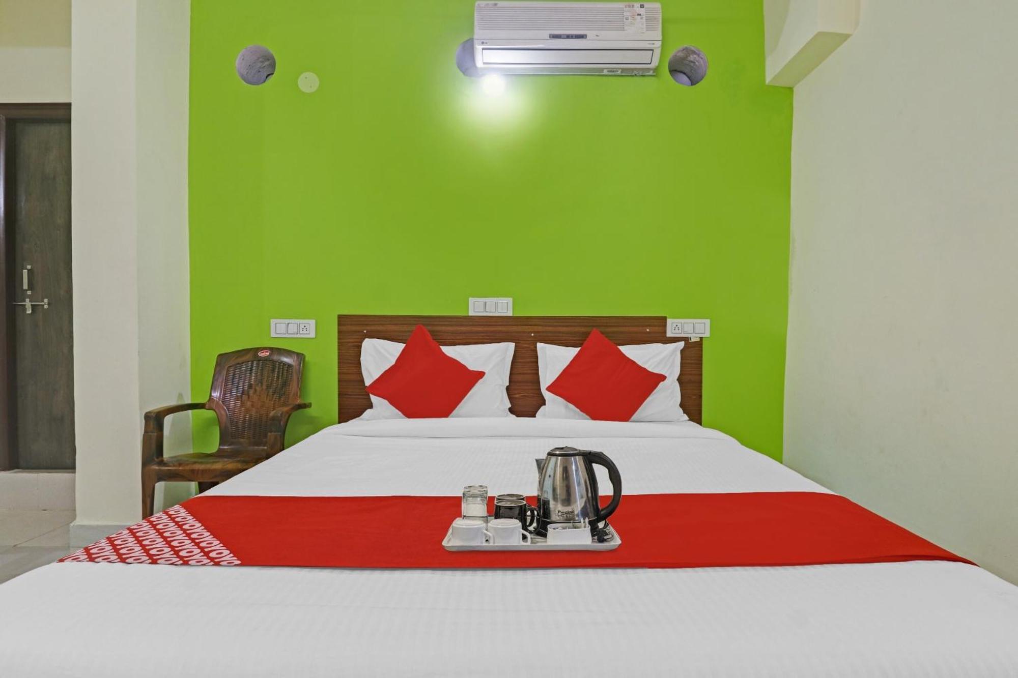 Super Hotel O Dk Reddy Square Hyderabad Eksteriør bilde