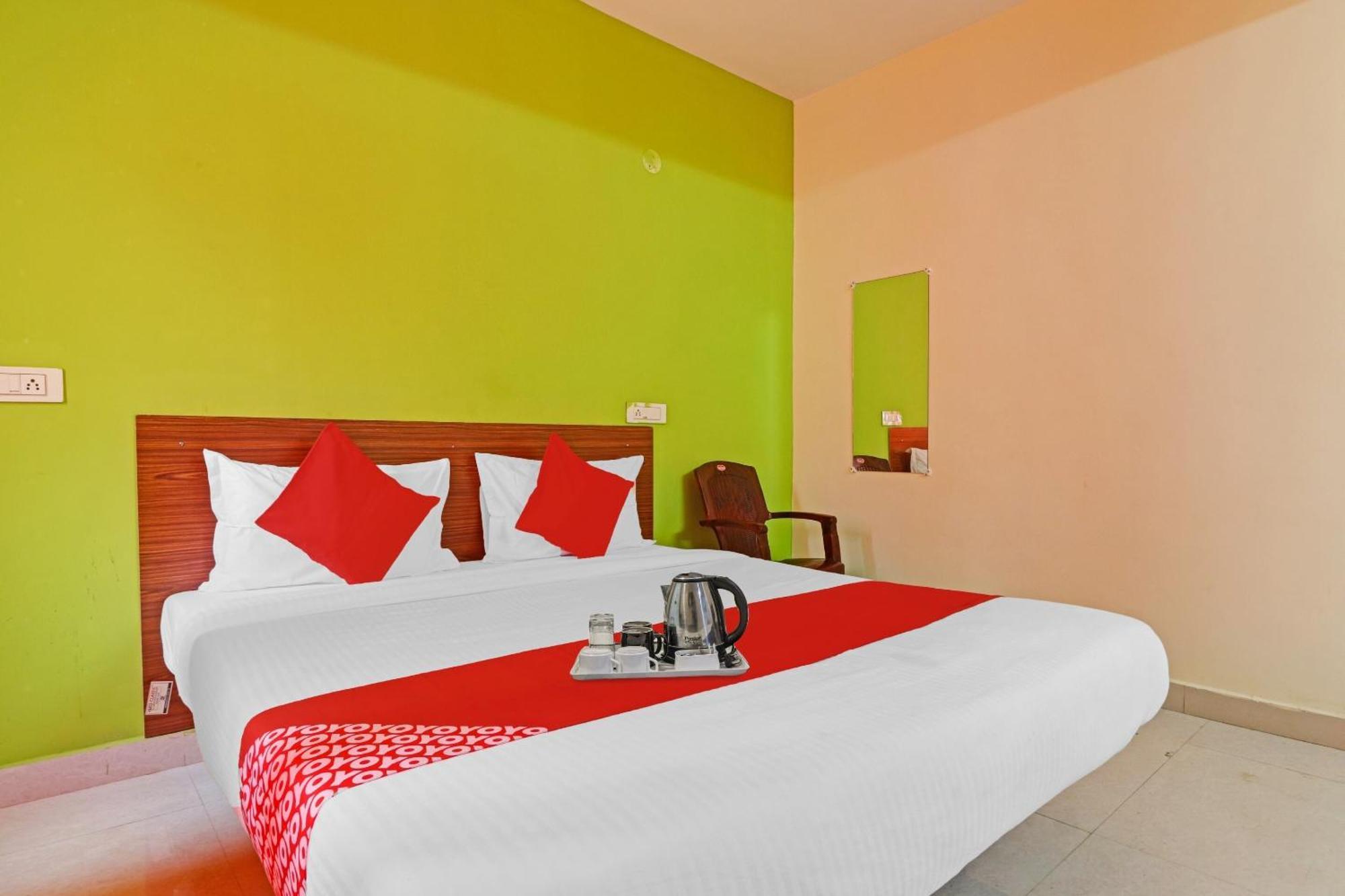 Super Hotel O Dk Reddy Square Hyderabad Eksteriør bilde